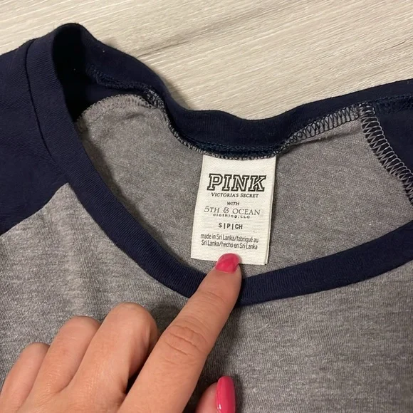 FIU roar for more Victoria’s Secret shirt S - Picture 4 of 5